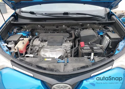 2018 Toyota Rav4 Xle z USA, uszkodzony, nr VIN JTMRFREVXJJ237542